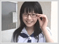可爱的眼镜妹妹