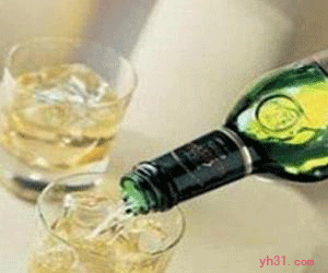 来，把酒满上