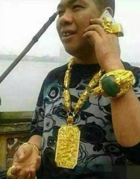 大金链大手表大戒指，装逼范的最高境界