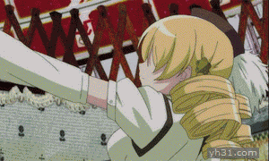 举着长枪向天开火