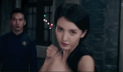 告诉你，美女打人也很痛的
