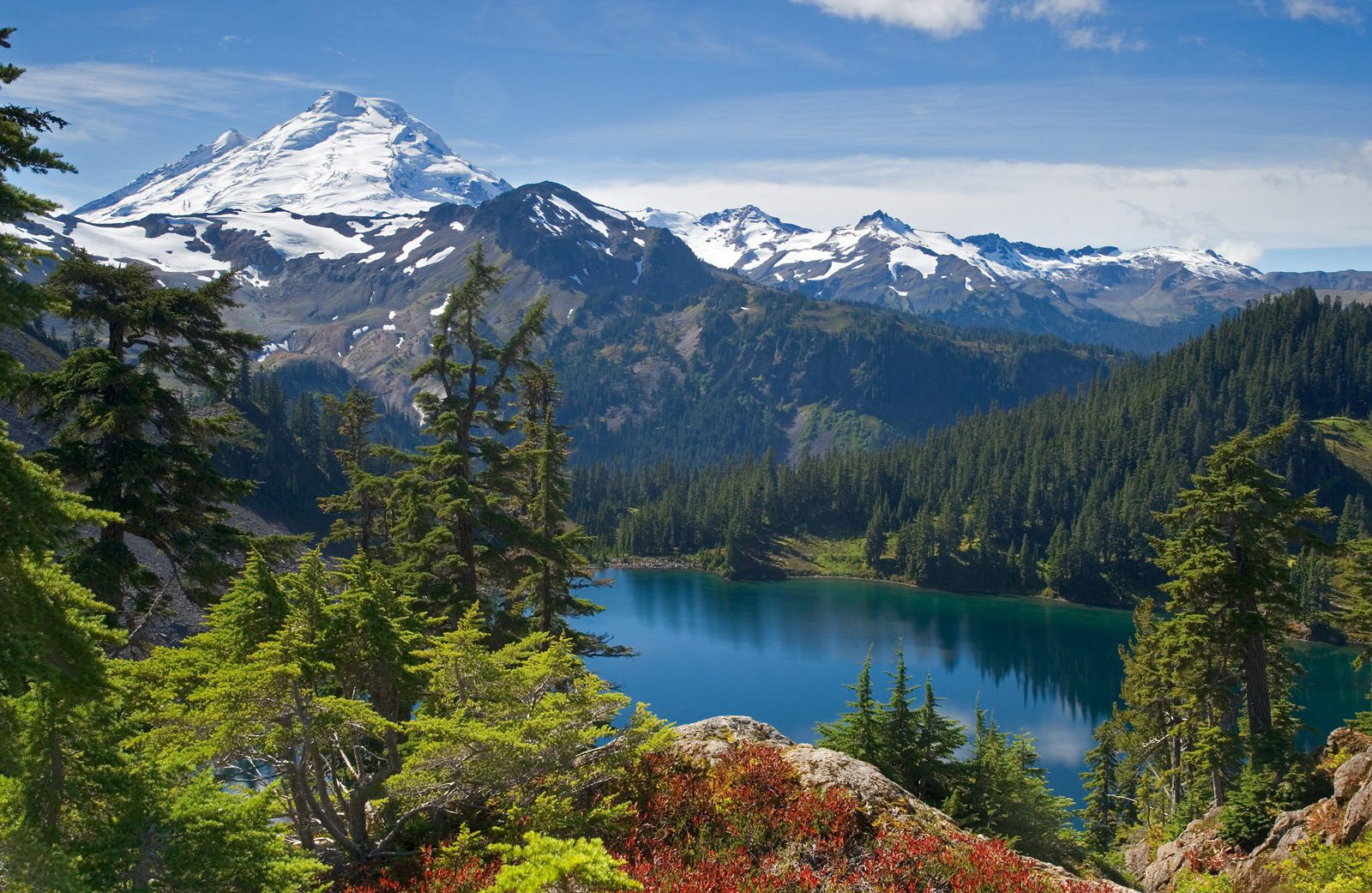 最美的山和最绿的水，真是大自然的神美杰作