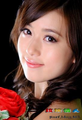 回睦一笑的女人