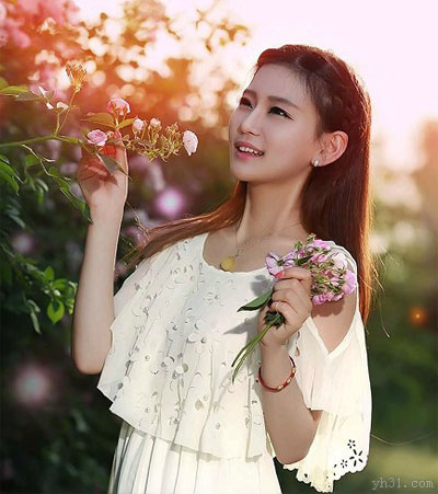 风彩照人的清爽美女