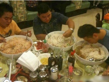 超级大碗面，保证吃撑 你