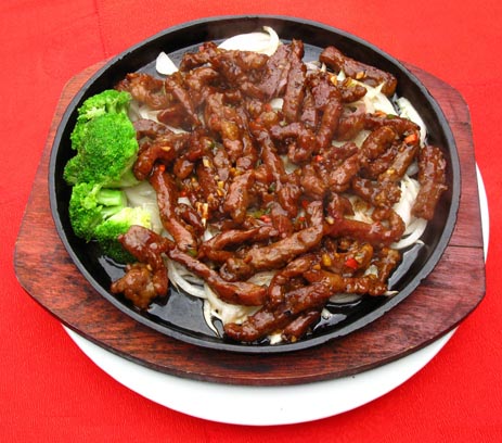 铁板黑椒牛柳
