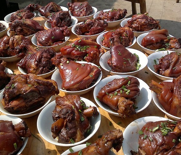 见者有份，好吃的猪腿肉