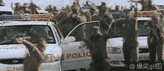 超牛B的一人瞬间击毙上百人