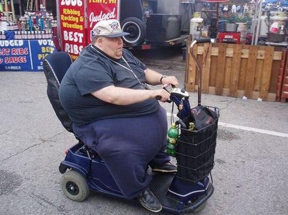 超级肥男出门购物