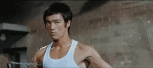 动作干净利落的李小龙