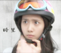 用手指头戳你的帽子