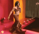 跌倒的模特，地上也能秀优雅