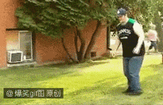 胖女人杯具的踢球