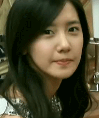 顽皮捣蛋的女生