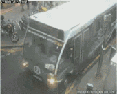 请不要尾随公交车