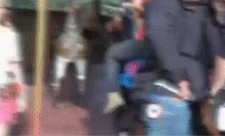 调皮登场，打个招呼