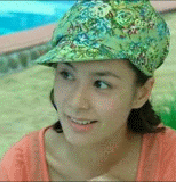 笑嘻嘻的摇头，不要啦