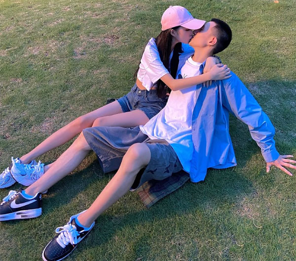 大地为床，爱我就请吻我一下
