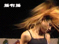 疯狂甩头发的酒吧领舞