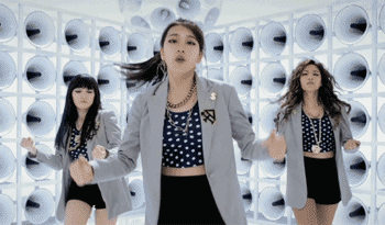 三个女人的给力劲舞