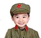 行军礼的小孩