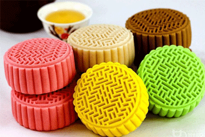 漂亮的彩色月饼