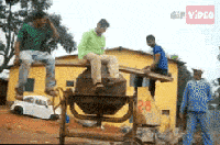 几个2B青年玩转圈