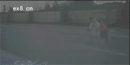 直接把人推飞出去