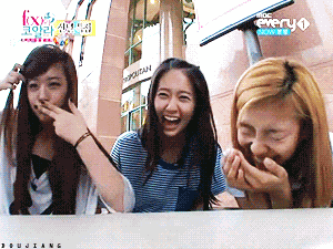 三个疯癫搞笑的女人们