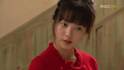 可爱大笑的女人