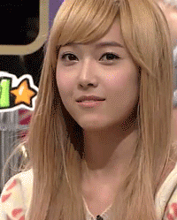 美女生气装萌