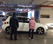 玩指路时站没有站稳