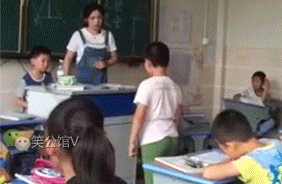 当着老师的面还如此放肆，真是个小霸王啊