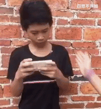 这是什么套路呢？由怒到喜