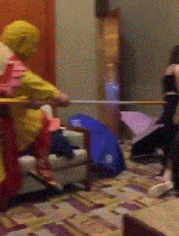 一群小妖精，吃俺老孙一棒
