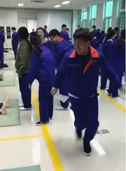 另类演示抢救人的方式