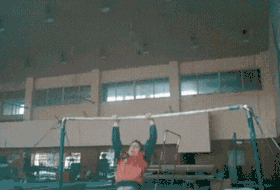 曾经，我也是一个练单杠的好苗子