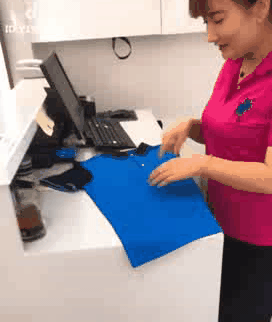 姐姐教你快速叠衣服，有空可以学学