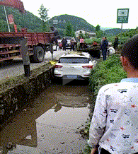 这下火了，全村人都知道我买车了