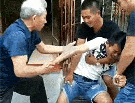 专业正骨几十年，技艺高超
